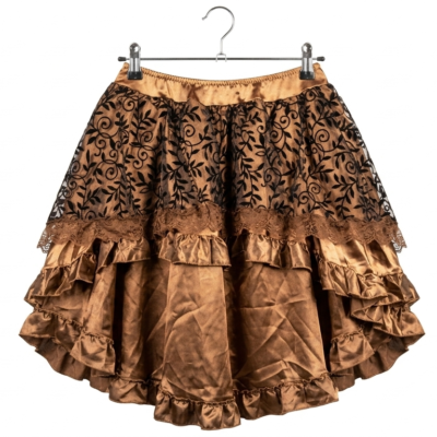 Falda corta talla XL de satén marrón con capas de volantes y encaje floral negro sobre fondo blanco.